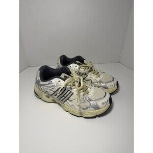 Adidas Bad Bunny Response CL Cream White Men 6.5 Women 7.5 GY0102 Used